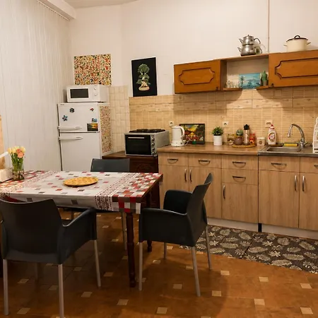 Апартаменты Adem's Cozy Terrace Retreat *
